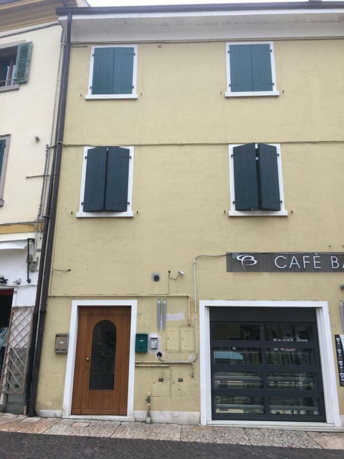 In Piazza Con Vista Appartamento Lazise
